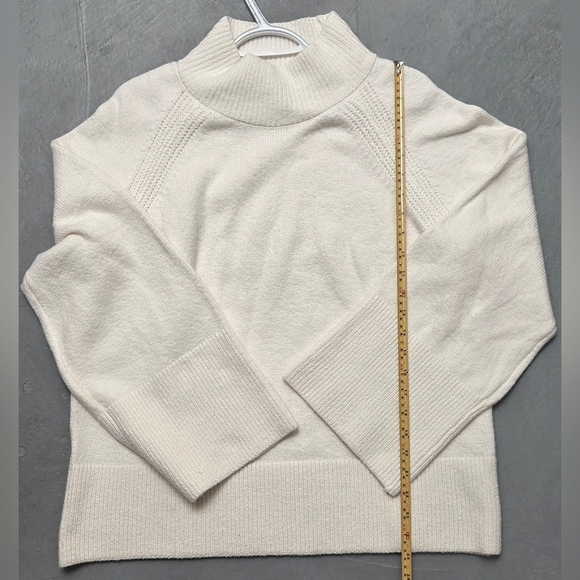 Banana Republic Sz L Oat Cream Mock Neck Boxy Sweater Wide Sleeve Cotton Blend - Picture 10 of 16